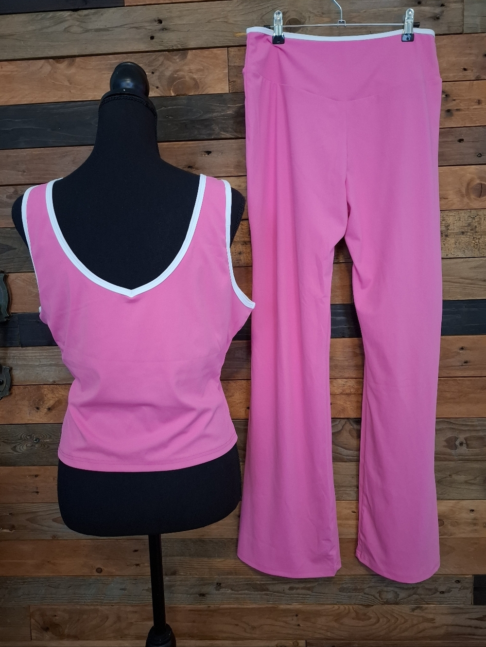 NWOT Elainone Pink 2 Piece Athletic Outfit - XL - Picture 4 of 5